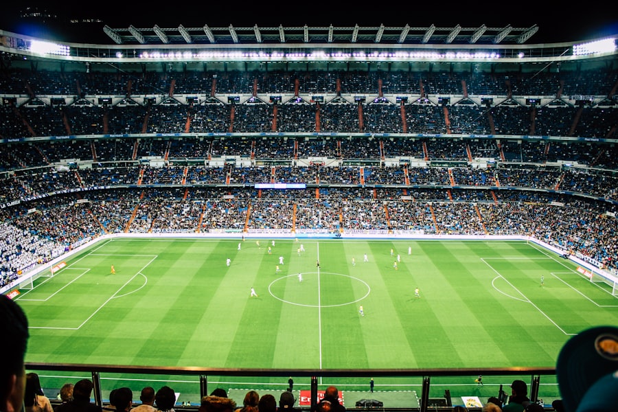 Torcedores em frente ao estádio da Copa do Mundo 2026